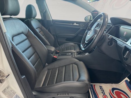 2020 Volkswagen Golf - photo 11