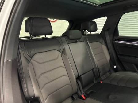2023 Volkswagen Touareg - photo 45