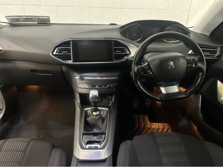 2017 Peugeot 308 - photo 7