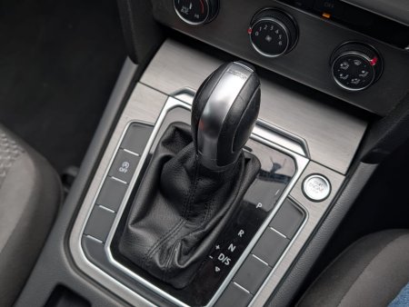 2017 Volkswagen Passat - photo 9
