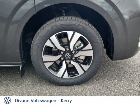 2026 Volkswagen Caravelle - photo 8