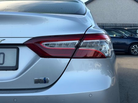 2019 Toyota Camry - photo 12
