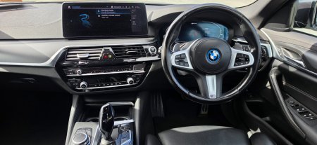 2022 BMW 5-Series - photo 9