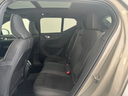 2023 Volvo XC40 - photo 8