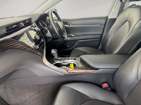 2020 Toyota Camry - photo 17