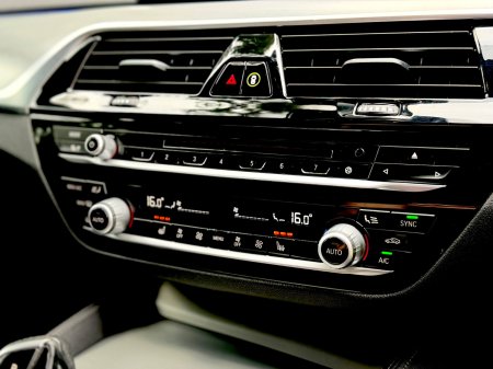 2019 BMW 5-Series - photo 20