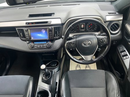 2016 Toyota RAV4 - photo 14