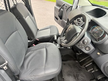 2020 Renault Kangoo - photo 13