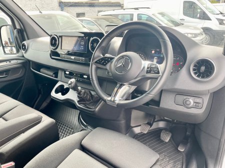 2025 Mercedes-Benz Sprinter - photo 5