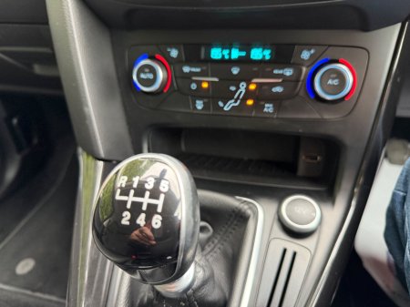 2016 Ford Focus - photo 11