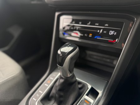 2022 Volkswagen Tiguan - photo 15