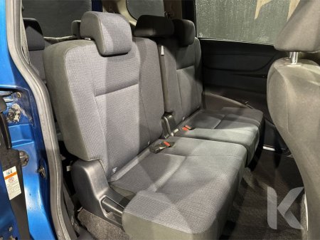2017 Toyota Sienta - photo 15