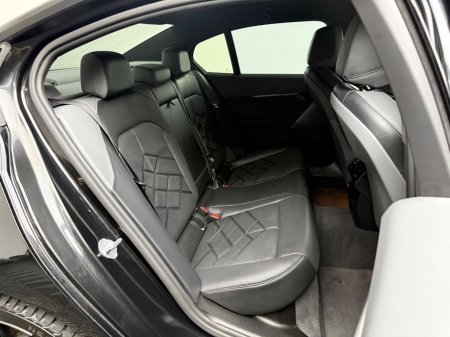 2024 BMW 5-Series - photo 11
