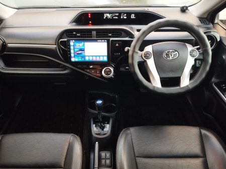 2015 Toyota Aqua - photo 10