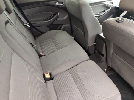 2017 Ford Focus - photo 8