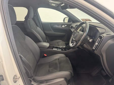 2022 Volvo XC40 - photo 4