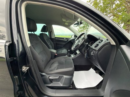 2015 Volkswagen Tiguan - photo 14