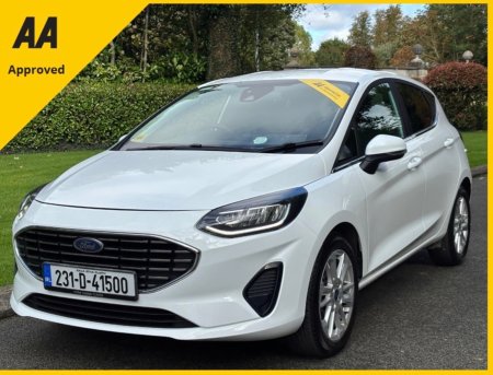 2023 Ford Fiesta - photo 2