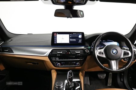 2023 BMW 5-Series - photo 19