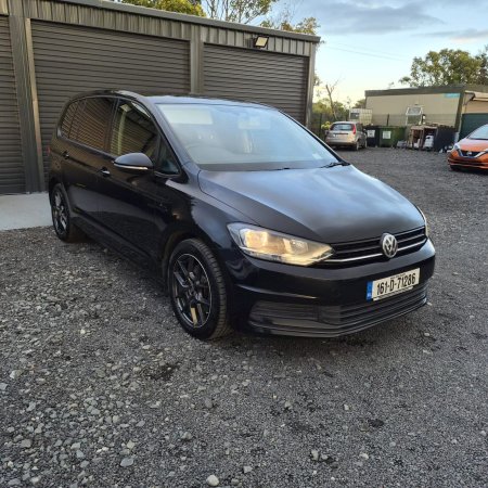 2016 Volkswagen Touran - photo 2