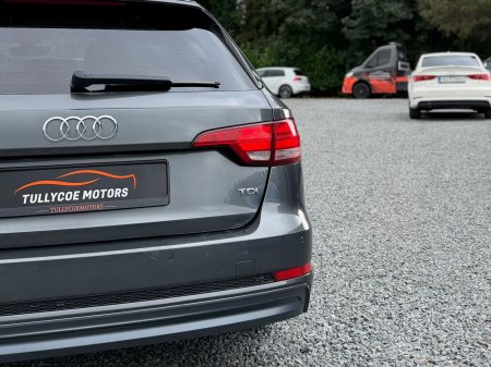 2016 Audi A4 - photo 13