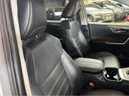 2021 Toyota RAV4 - photo 14