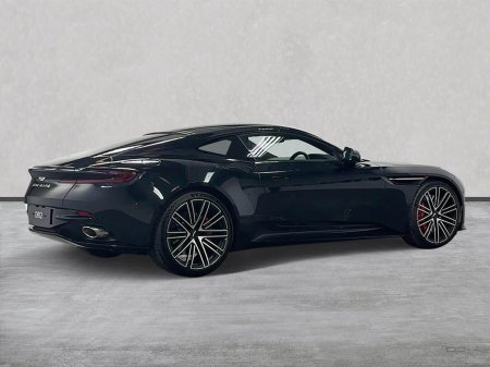 2025 Aston Martin DB12 - photo 4
