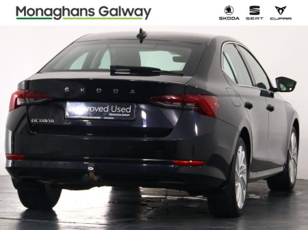 2021 Skoda Octavia - photo 3