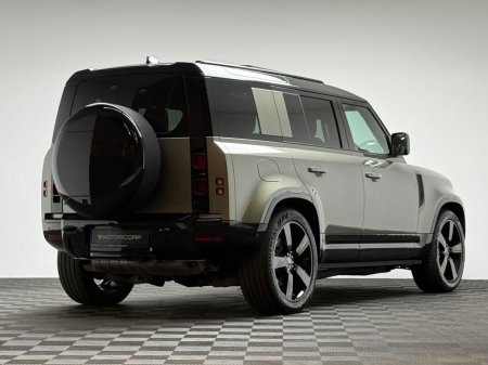 2025 Land Rover Defender - photo 7