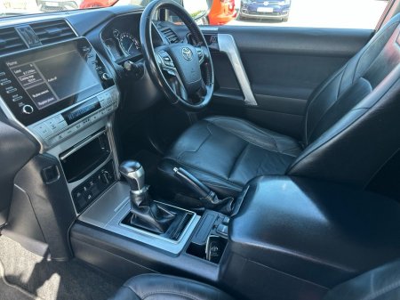 2022 Toyota Land Cruiser - photo 2
