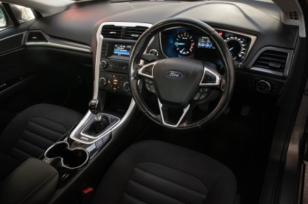 2016 Ford Mondeo - photo 9