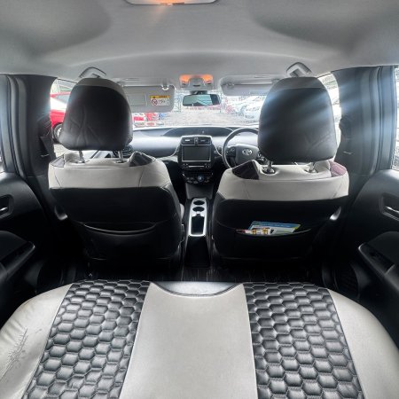 2022 Toyota Prius - photo 13