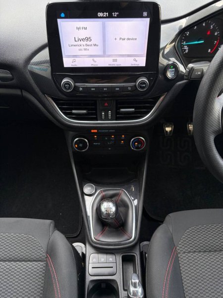2019 Ford Fiesta - photo 14
