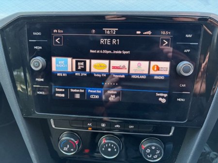 2021 Volkswagen Passat - photo 11