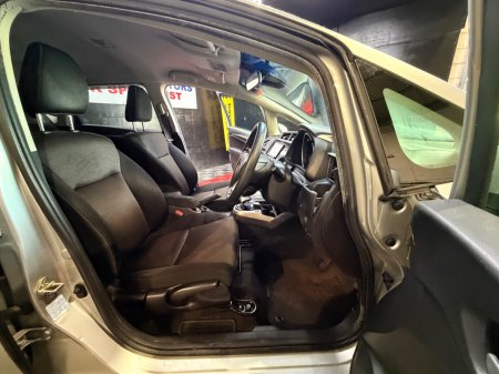 2017 Honda Fit - photo 17