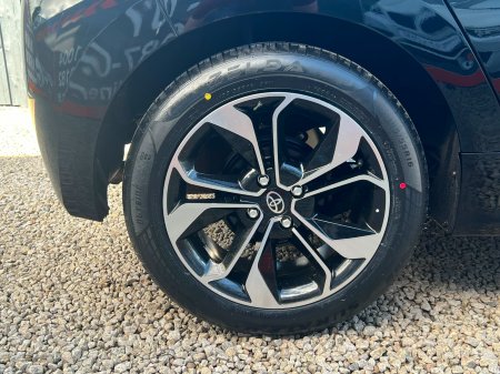 2021 Toyota Yaris - photo 16