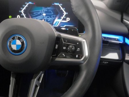 2024 BMW 5-Series - photo 18