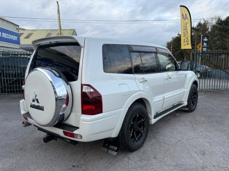 2006 Mitsubishi Pajero - photo 6