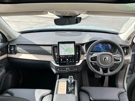 2025 Volvo XC90 - photo 17