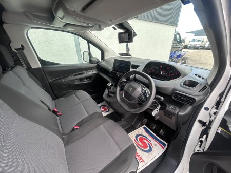 2020 Peugeot Partner - photo 9