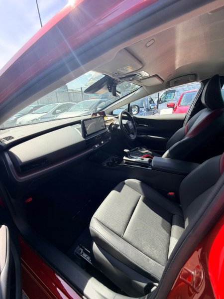 2023 Toyota Prius - photo 11