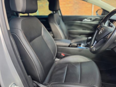2017 Opel Insignia - photo 11