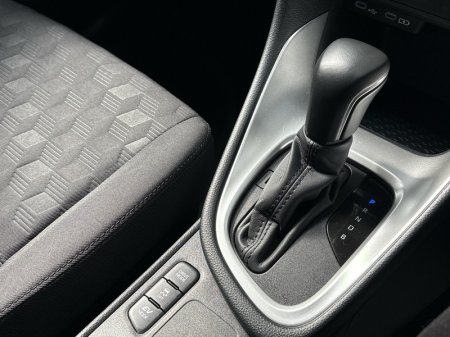 2024 Toyota Yaris - photo 14