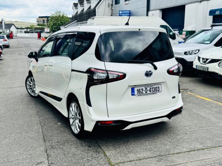 2016 Toyota Sienta - photo 23