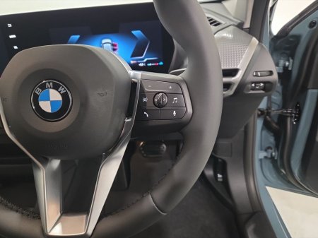 2026 BMW 1-Series - photo 18