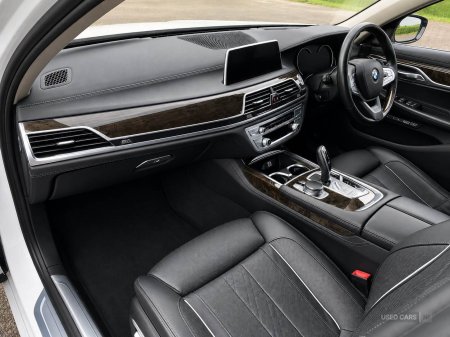 2016 BMW 7-Series - photo 11