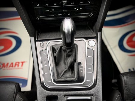 2020 Volkswagen Passat - photo 23