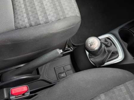 2016 Toyota Yaris - photo 12