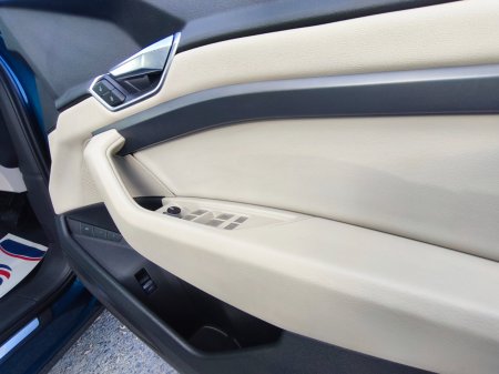 2020 Audi e-tron - photo 18