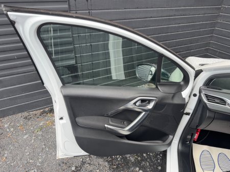 2015 Peugeot 2008 - photo 18